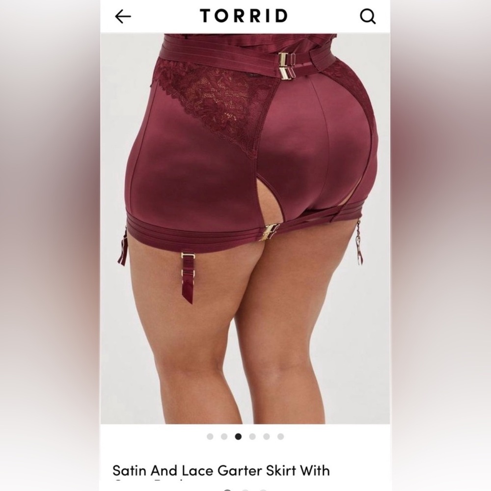 Torrid Burgundy Lace Trim satin butt out skirt with clips